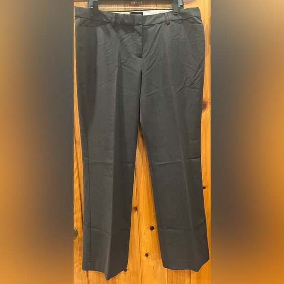 The Limited Drew Fit dress trousers. Practically new. Very nice. Size 14 - Picture 3 of 3